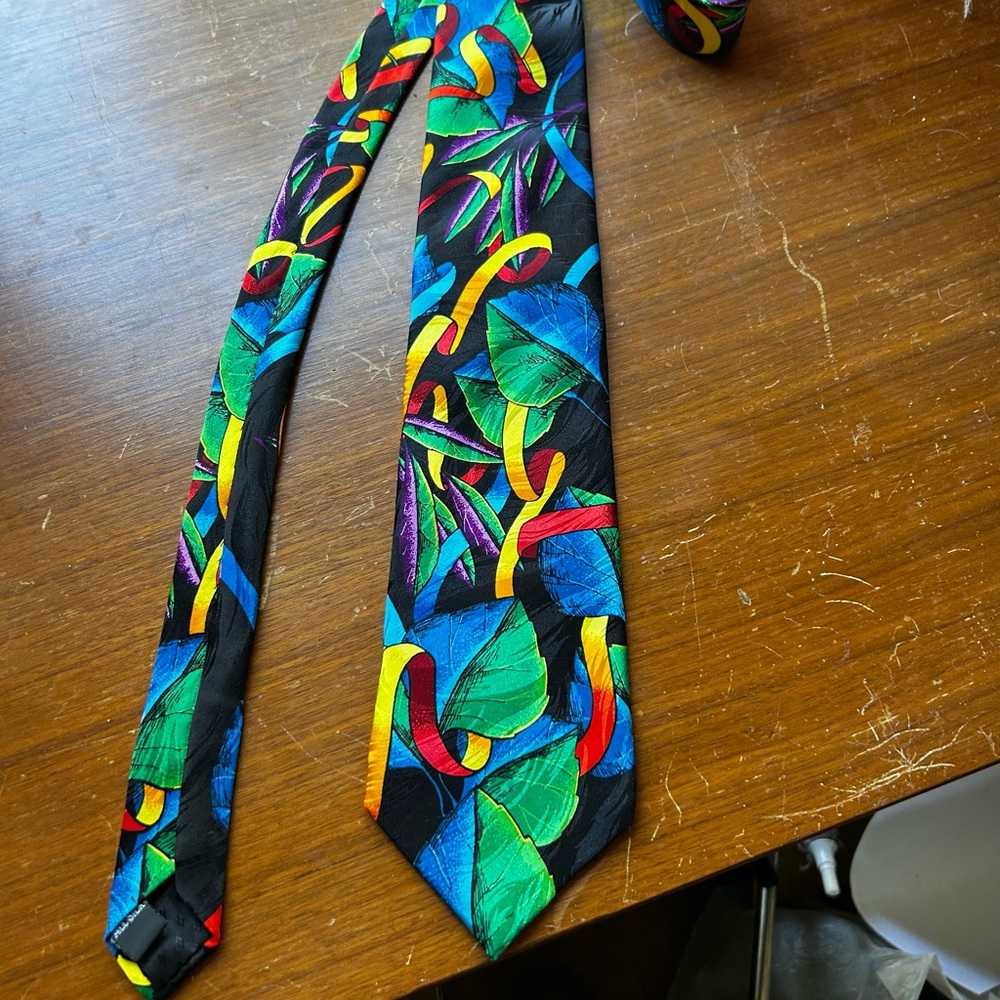 No Boundaries Multicolor Abstract Men's Tie